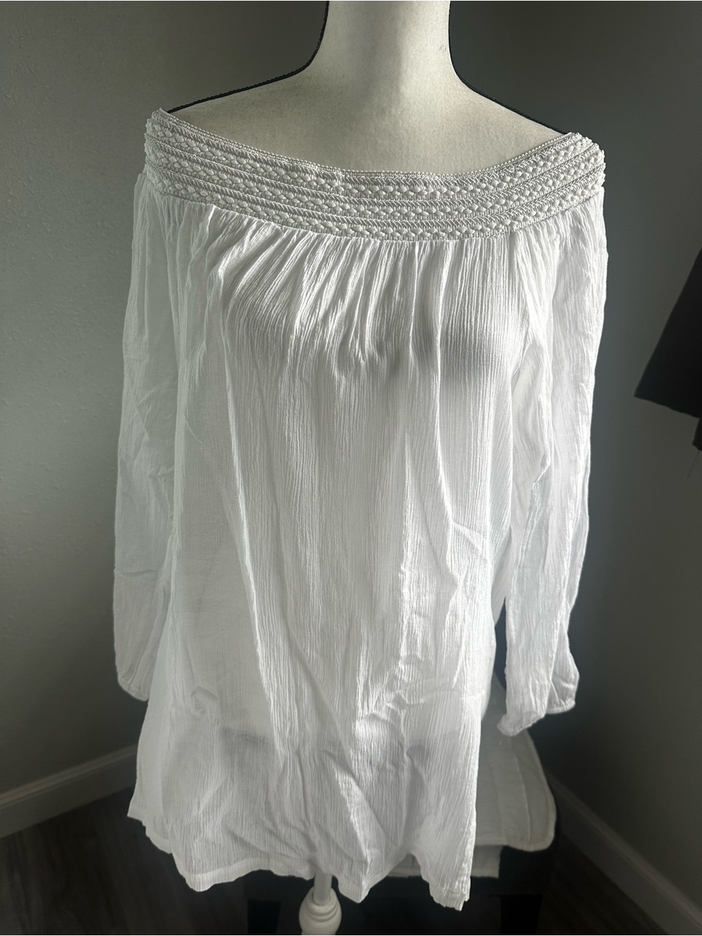 Laundry By Shelli Segal White Off-Shoulder dress/coverup with Braided Neckline
